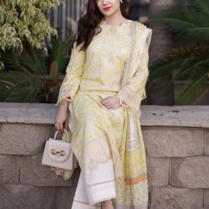 Heer Fabrics Pk 🌸 BAROQUE – Chikankari Printed Embroidered Lawn 3Pc ✨Elegant Patchwork | Lace Dupatta | Free Delivery 🚚 All Over Pakistan 🛍️ Limited Stock – Book Now!